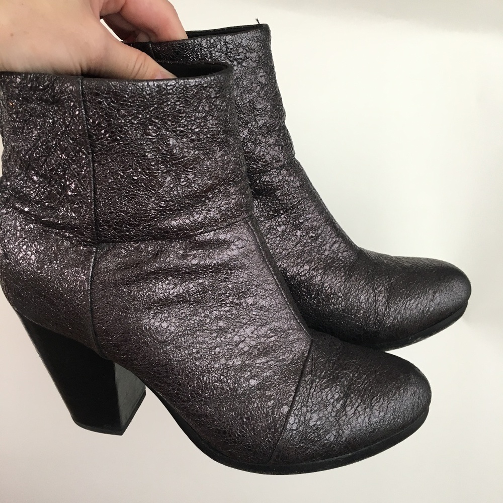 Rag & Bone classic Newbury booties gun metal metallic sz 37.5